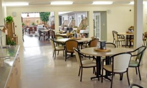 empty dining area of assisted living facility maintained by Houston commercial plumbing company, Assisted Living Plumbing